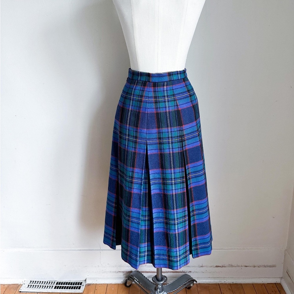 ⭐️3/$30⭐️ (bundle deal) Vintage 1980s Scottish Wool Plaid Midi Skirt / 24" waist - Picture 6 of 6